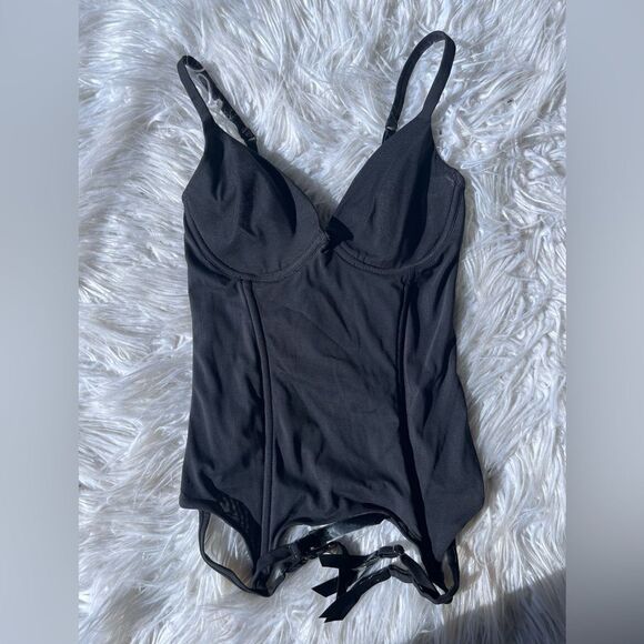 Victoria’s Secret 💫Corset 💫black - Picture 1 of 2